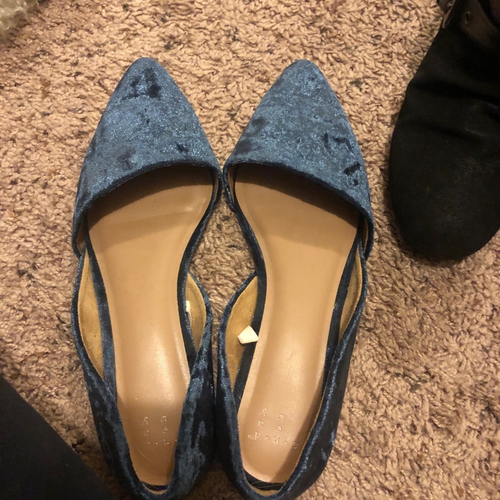 Blue velvet flats